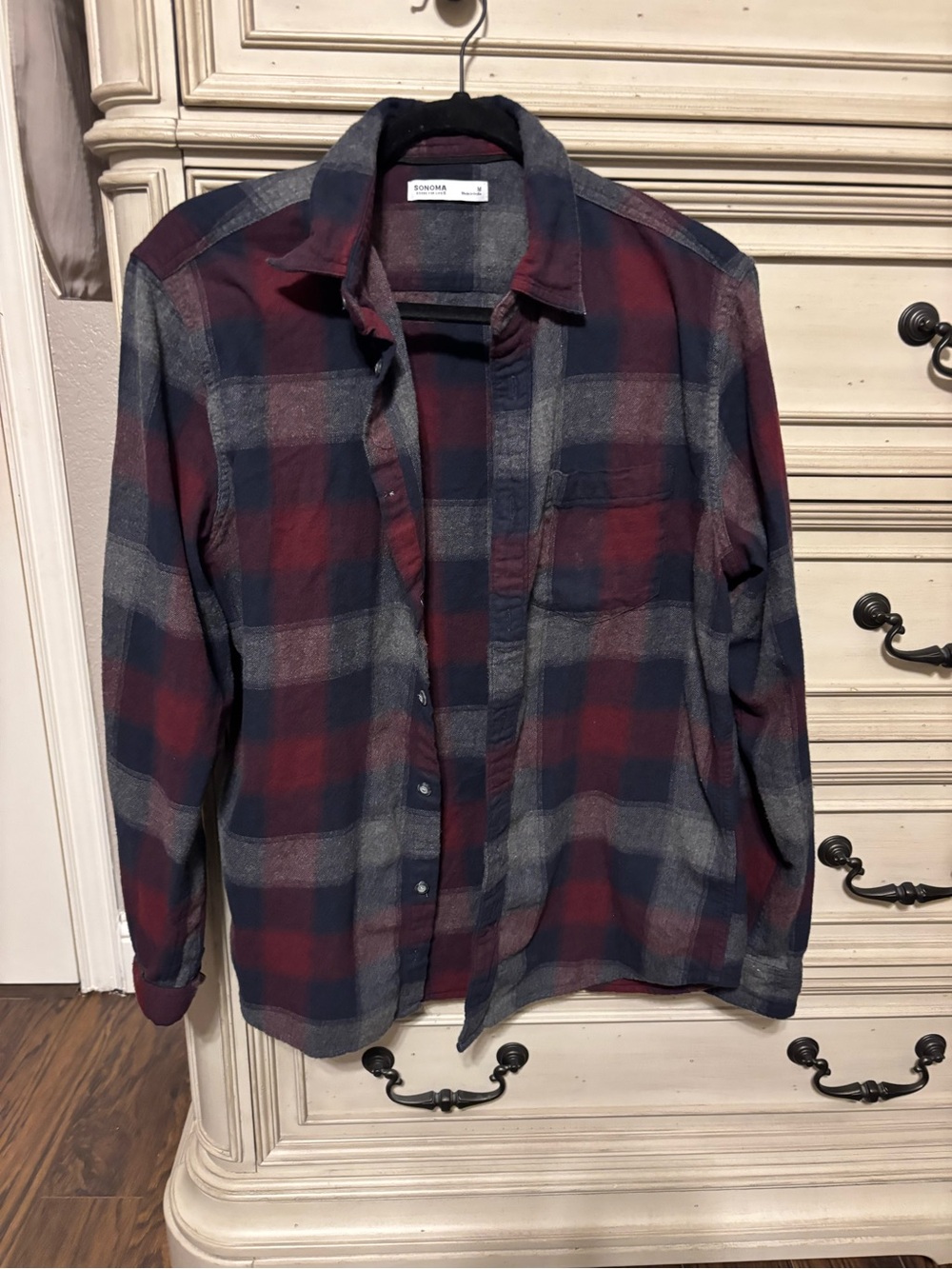 Sonoma Women’s Red and Navy Plaid Button-Up Flannel Shirt